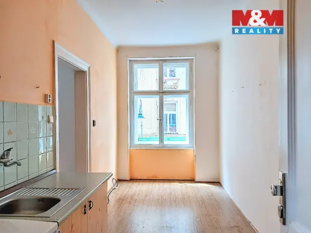 Prodej bytu 1+1, Karlovy Vary, Raisova, 30 m2
