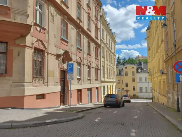 Prodej bytu 1+1, Karlovy Vary, Raisova, 30 m2