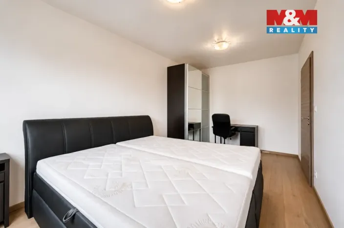 Prodej bytu 2+kk, Praha - Holešovice, V háji, 61 m2
