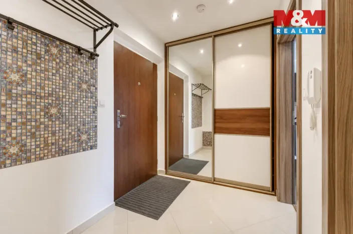 Prodej bytu 2+kk, Praha - Holešovice, V háji, 61 m2