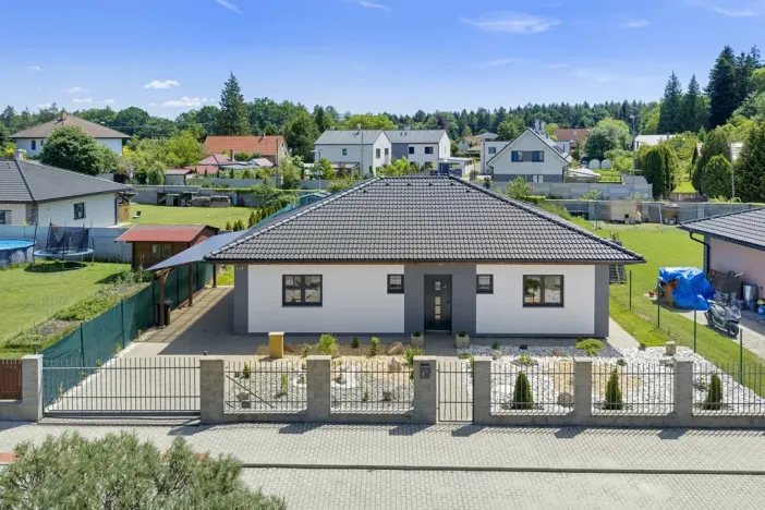Prodej rodinného domu, Mukařov, K Památníku, 107 m2