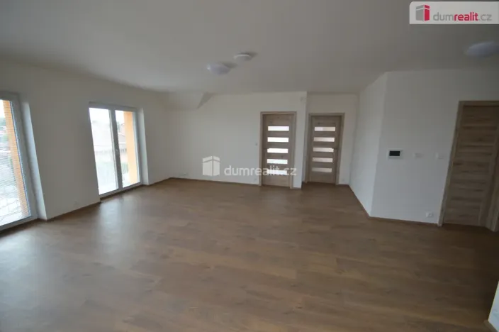 Pronájem bytu 3+kk, Podolanka, U Pejřavky, 87 m2