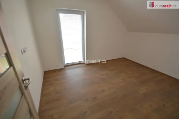 Pronájem bytu 3+kk, Podolanka, U Pejřavky, 87 m2