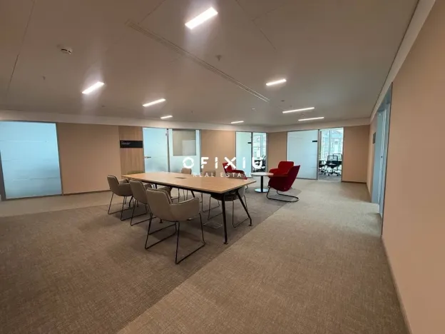 Pronájem kanceláře, Praha - Košíře, Vrchlického, 650 m2
