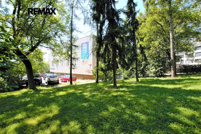 Pronájem kanceláře, Praha - Kobylisy, Horňátecká, 17 m2
