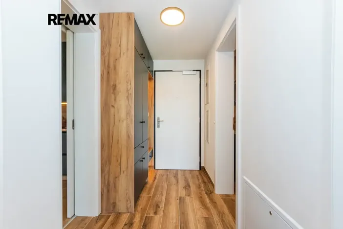 Pronájem bytu 2+kk, Praha - Břevnov, Radimova, 59 m2