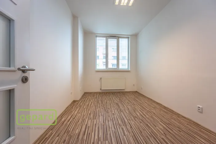 Pronájem bytu 2+kk, Praha, Bělohorská, 50 m2