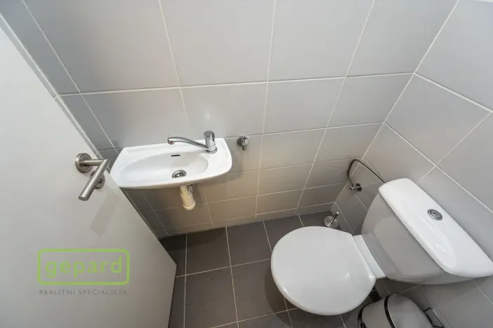 Pronájem bytu 2+kk, Praha, Bělohorská, 50 m2