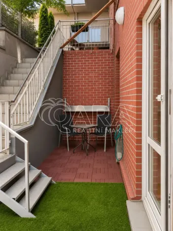 Pronájem bytu 2+kk, Praha - Vinohrady, U Zvonařky, 82 m2