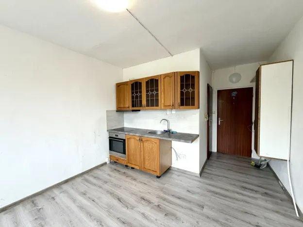 Pronájem bytu 2+kk, Tachov, Bělojarská, 37 m2