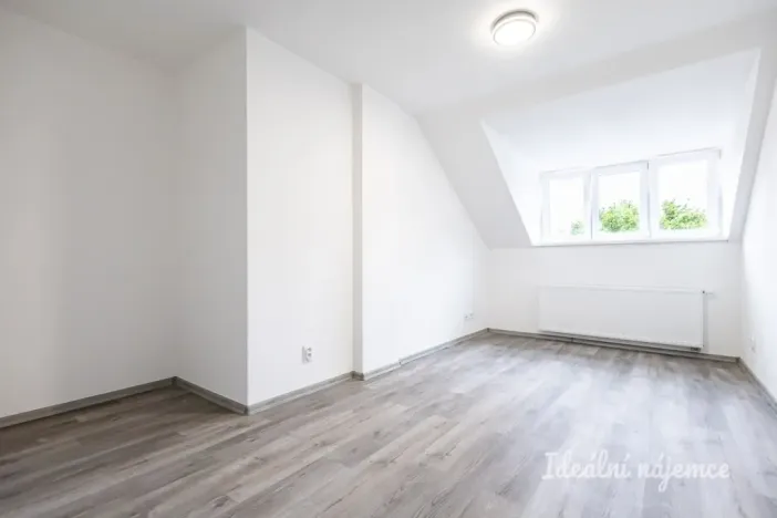 Pronájem bytu 2+1, Praha - Braník, Nad přívozem, 52 m2