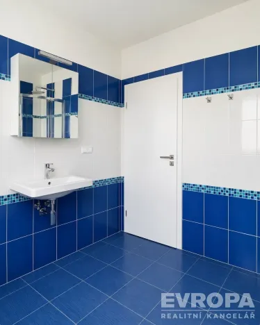 Pronájem rodinného domu, Průhonice, Pod Valem II., 334 m2