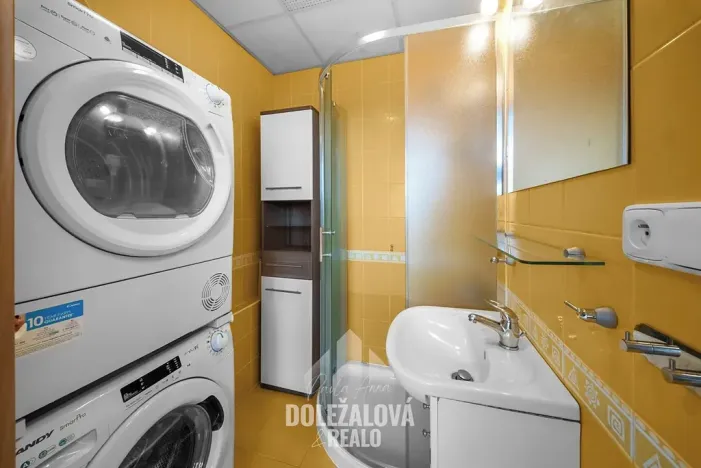 Pronájem bytu 3+1, Jihlava, Kosovská, 93 m2