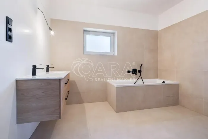 Prodej rodinného domu, Divišov, Na Špičníku, 167 m2