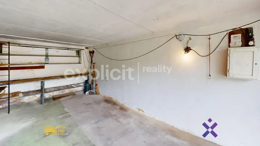 Pronájem garáže, Zlín, Přílucká, 17 m2