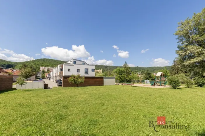 Pronájem bytu 1+kk, Brno - Jundrov, Veslařská, 27 m2