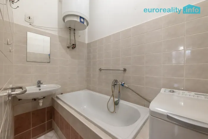 Prodej bytu 2+1, Mariánské Lázně, Hlavní třída, 79 m2