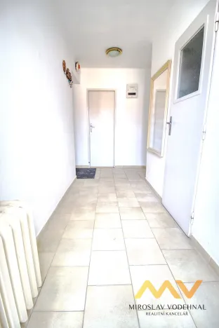Pronájem bytu 2+1, Hradec Králové, Na Střezině, 55 m2