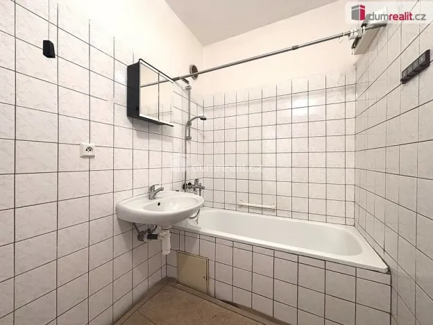 Prodej bytu 2+1, Sokolov, Spartakiádní, 60 m2