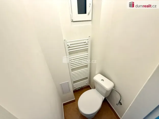 Pronájem bytu 2+1, Praha - Bubeneč, Ve struhách, 67 m2
