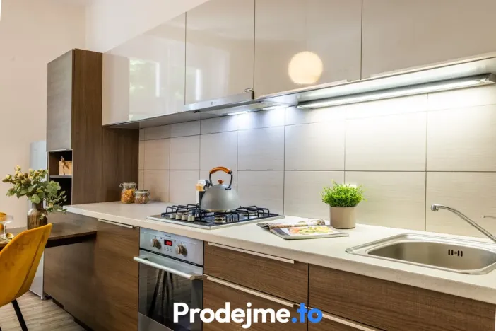 Pronájem bytu 1+1, Praha - Smíchov, Bieblova, 42 m2