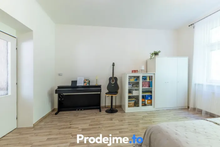 Pronájem bytu 1+1, Praha - Smíchov, Bieblova, 42 m2