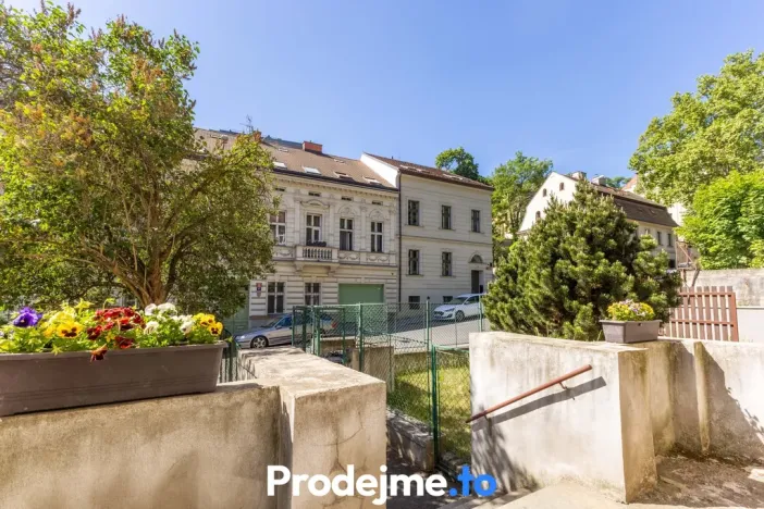 Pronájem bytu 1+1, Praha - Smíchov, Bieblova, 42 m2