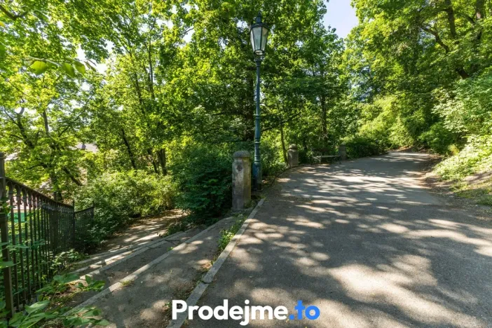 Pronájem bytu 1+1, Praha - Smíchov, Bieblova, 34 m2
