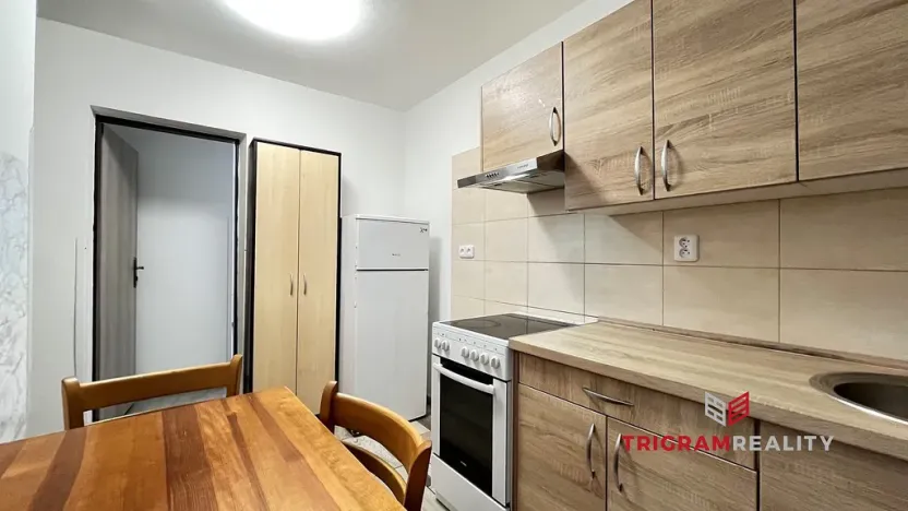 Pronájem bytu 2+1, Hradec Králové - Plotiště nad Labem, Petra Jilemnického, 34 m2