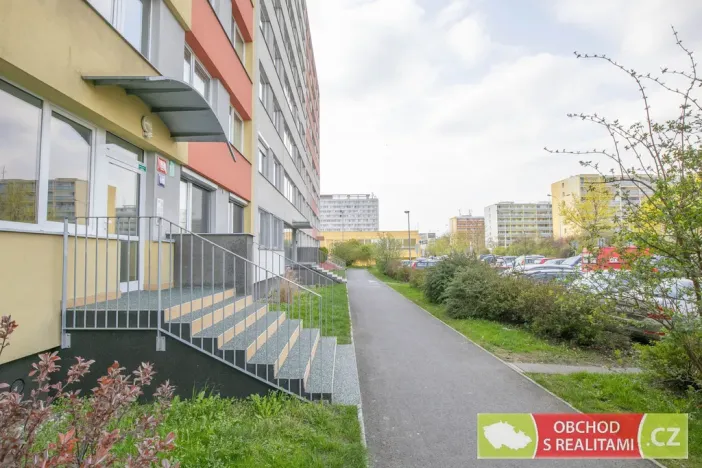 Prodej bytu 2+kk, Praha - Lhotka, Novodvorská, 41 m2