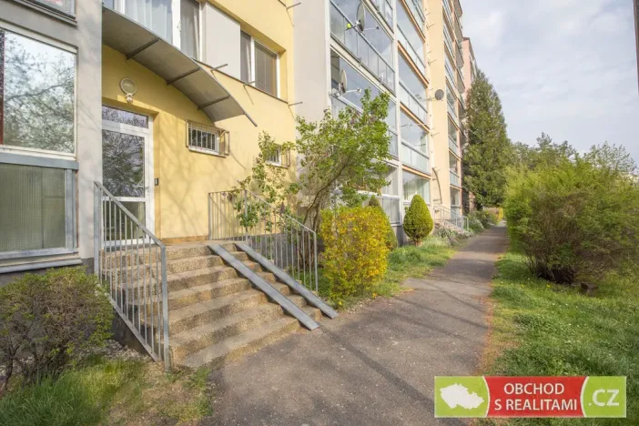 Prodej bytu 2+kk, Praha - Lhotka, Novodvorská, 41 m2