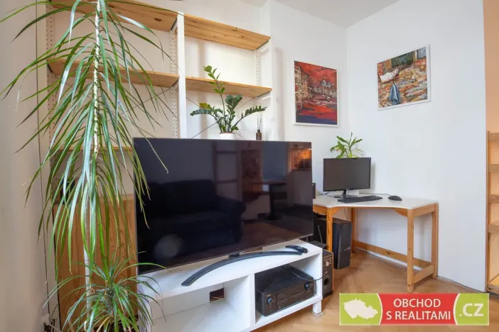 Prodej bytu 2+kk, Praha - Holešovice, U Uranie, 40 m2