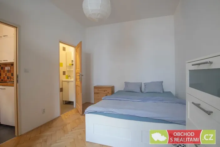 Prodej bytu 2+kk, Praha - Holešovice, U Uranie, 40 m2