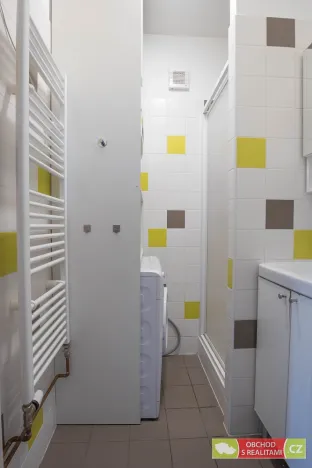 Prodej bytu 2+kk, Praha - Holešovice, U Uranie, 40 m2