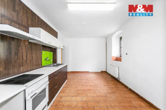 Prodej činžovního domu, Holýšov, náměstí 5. května, 230 m2