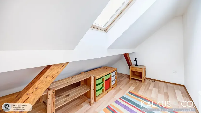 Pronájem bytu 2+kk, Hradec Králové, Zelená, 39 m2