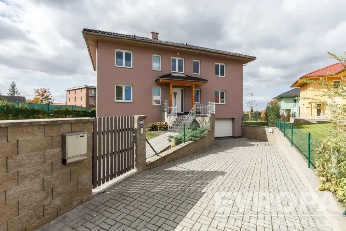 Pronájem vily, Průhonice, Pod Valem II., 350 m2