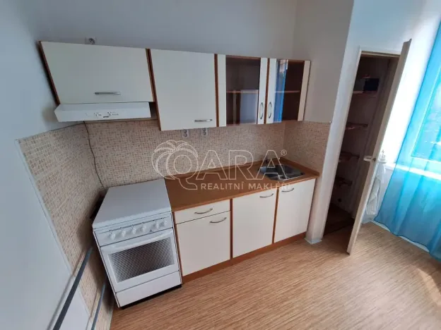 Pronájem bytu 1+1, Neratovice, Dr. E. Beneše, 39 m2