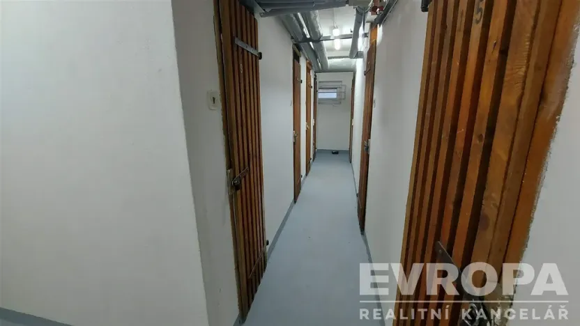Pronájem bytu 3+1, Praha - Strašnice, Křenická, 65 m2