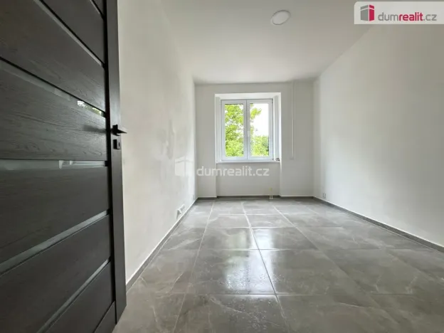 Pronájem bytu 2+1, Droužkovice, Rudé armády, 72 m2