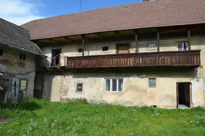 Prodej zemědělské usedlosti, Sezemice, 200 m2