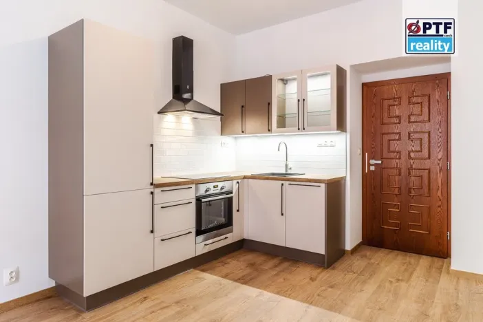 Pronájem bytu 2+kk, Plzeň, Krátká, 45 m2