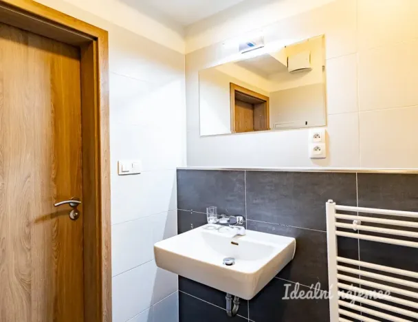 Prodej bytu 1+kk, Praha - Kyje, Sicherova, 33 m2