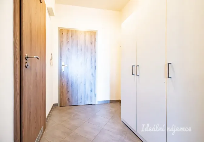 Prodej bytu 1+kk, Praha - Kyje, Sicherova, 33 m2