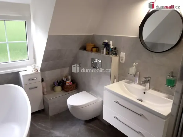 Prodej bytu 3+1, Karlovy Vary - Rybáře, Severní, 87 m2