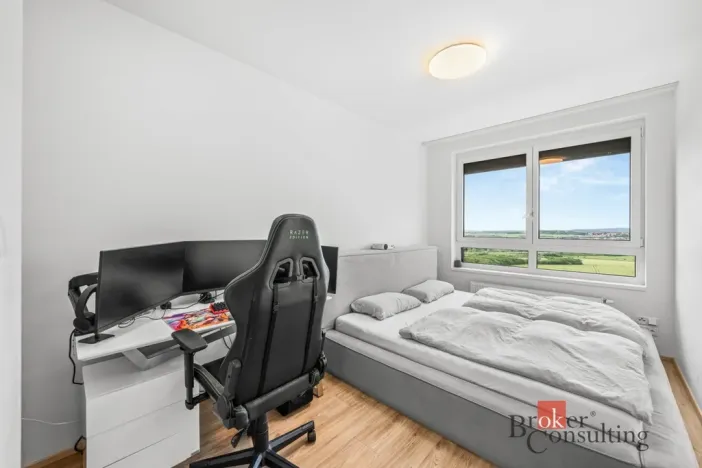 Pronájem bytu 2+kk, Praha - Třebonice, Thomasova, 48 m2