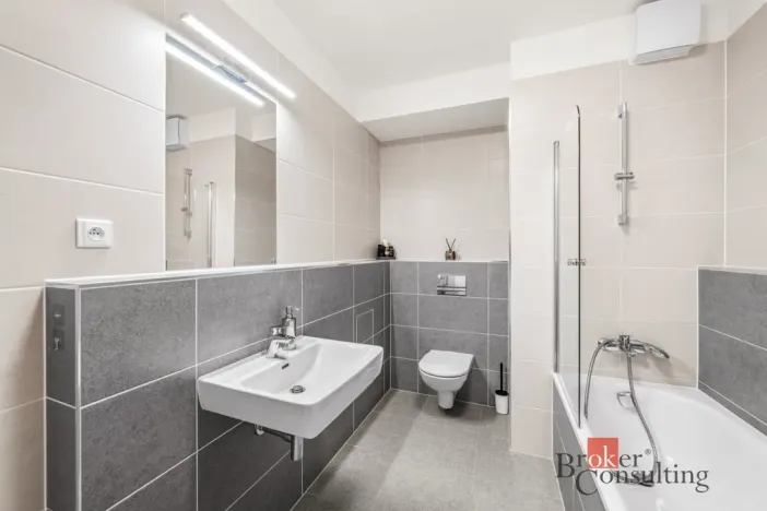 Pronájem bytu 2+kk, Praha - Třebonice, Thomasova, 48 m2
