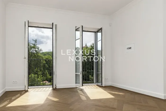 Prodej vily, Praha - Dejvice, V Šáreckém údolí, 253 m2