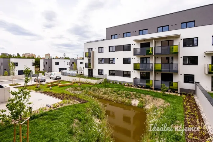 Pronájem bytu 1+kk, Praha - Chodov, Nebřenická, 37 m2