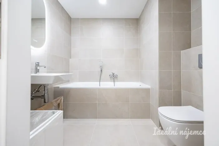 Pronájem bytu 1+kk, Praha - Chodov, Nebřenická, 37 m2